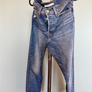 Levi wedgie straight jeans